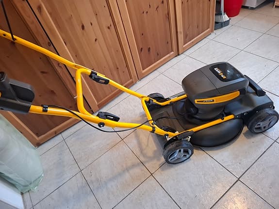 Trädgårdsmaskiner