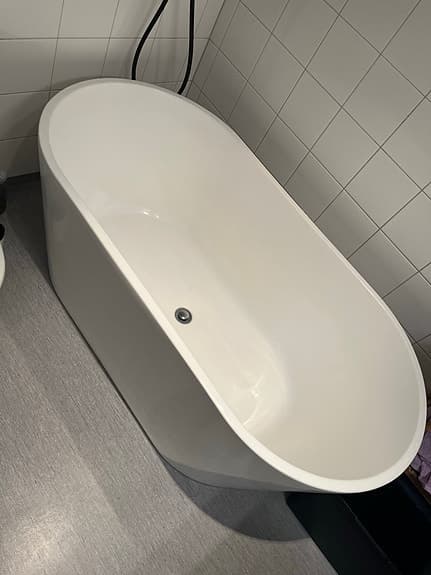 Fristående badkar vitt