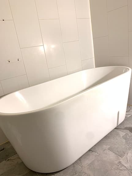 Fristående badkar vitt