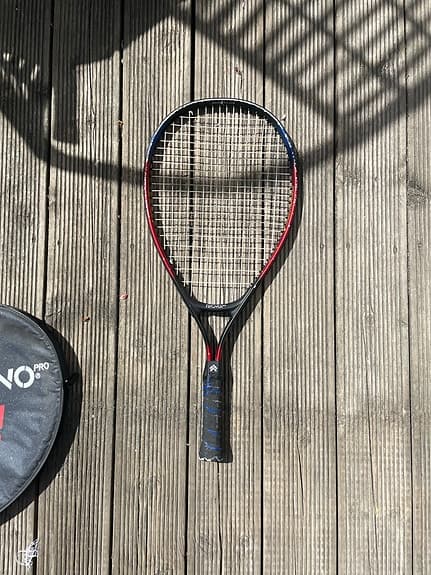 TecnoPro tennisracket med fodral svart/röd