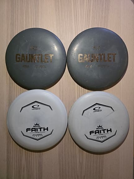 Discgolf-paket / Frisbeegolf (13 st discar – ingen skrift/bläck)