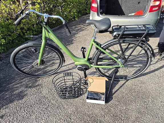 Kronan elcykel 28" unisex S grön