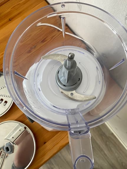 Bosch matberedare food processor med 2 skivor & 2 hastigheter, mycket fint skick