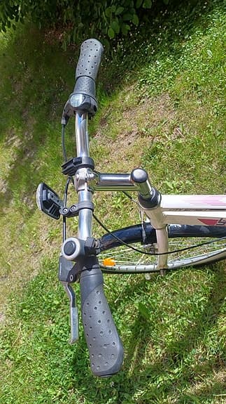24 tum 3-växlad cykel i nyskick