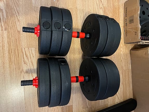 Brand new adjustable dumbbells and barbell set 40kg