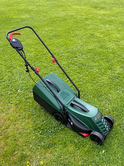 Bosch Rotak elektrisk gräsklippare grön