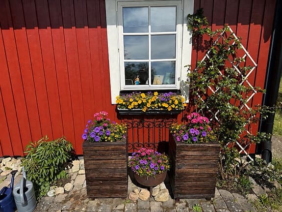 Planteringslådor i gran – handgjorda