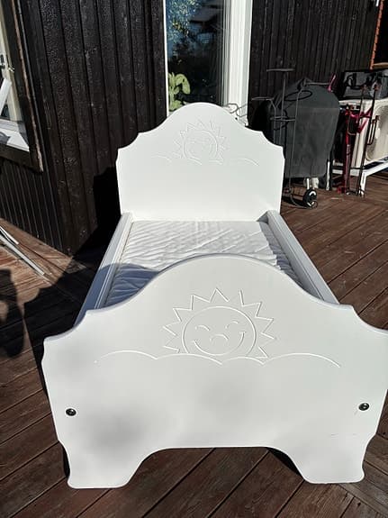 Växasäng barnsäng