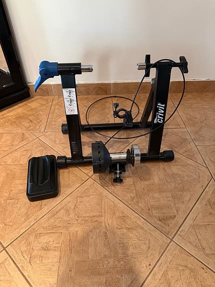 Crivit cykeltrainer svart