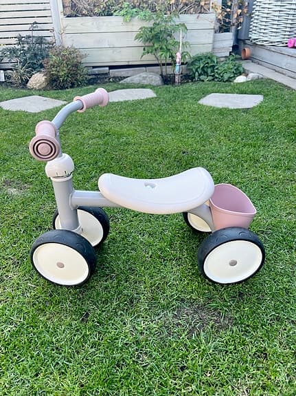 Smoby Rookie Gåbil utomhusleksak lära gå sparkbil sparkleksak barn baby