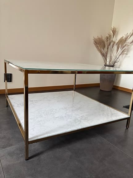Soffbord med glas- och marmorskiva