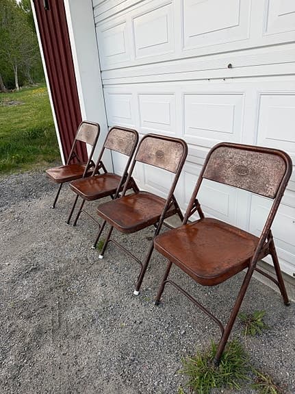 Fällstolar i rustik design