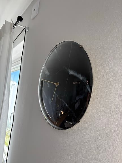 Väggklocka - svart marmor