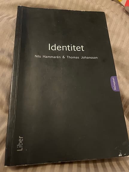 Paket med kurslitteratur – identitet, kund, naturkunskap, ledarskap, migration
