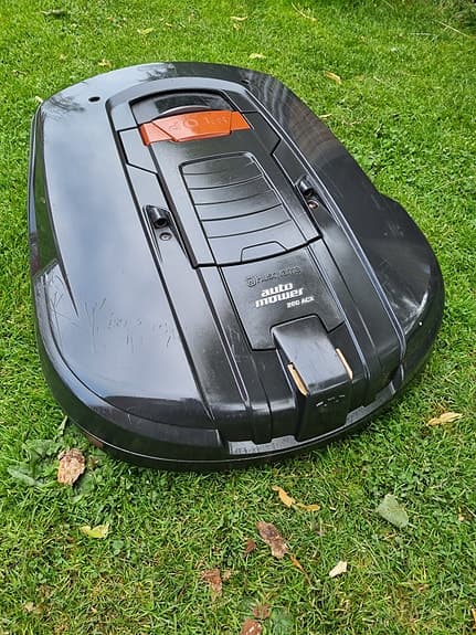 Husqvarna Automower 260acx 6000kvm. Robotgräsklippare svart
