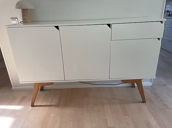 Sideboard, byrå, skänk, förvaring