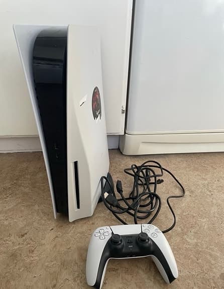 Sony Playstation 5 spelkonsol med handkontroll