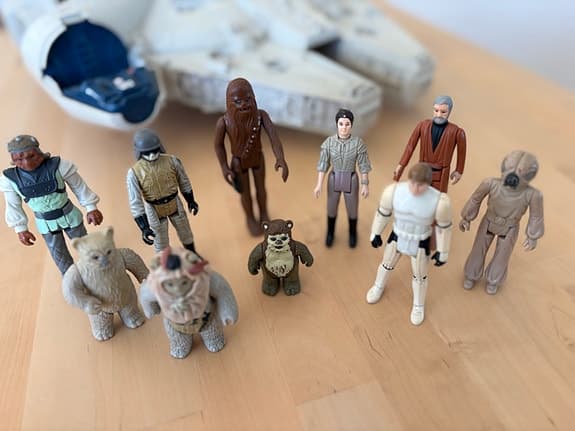 Star Wars Millennium Falcon rymdskepp med figurer