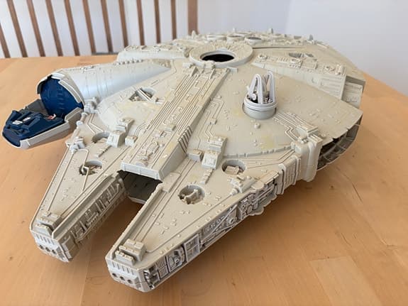 Star Wars Millennium Falcon rymdskepp med figurer