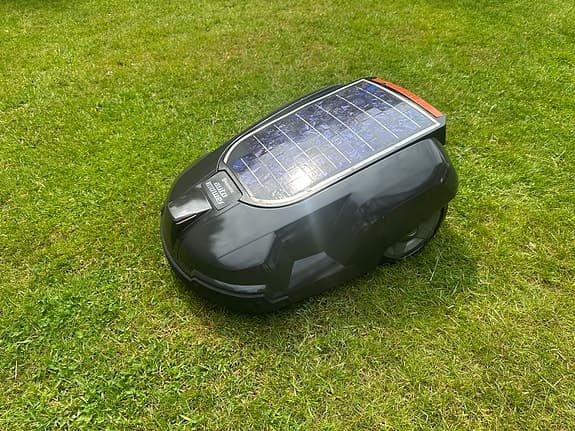 Husqvarna Automower Solar hybrid i jättefint skick