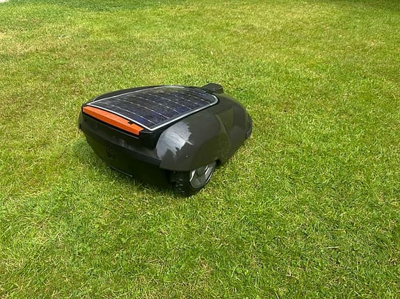 Husqvarna Automower Solar hybrid i jättefint skick