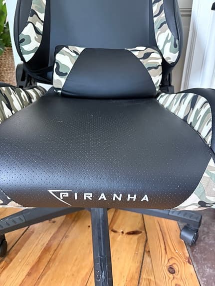 Piranha gamingstol svart camo