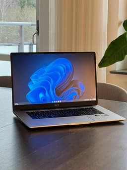 Huawei MateBook D – Ryzen 5 / SSD / Fingerprint / Full HD – mycket fint skick