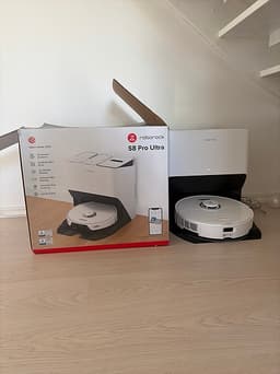 Roborock S8 Pro Ultra robotdammsugare vit med självtömmande station  nypris 14k