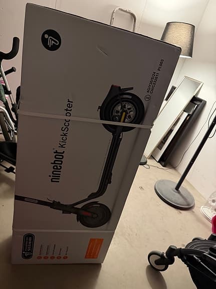 Segway Ninebot KickScooter Oöppnad