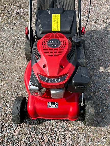 Bensindriven gräsklippare Meec Tools