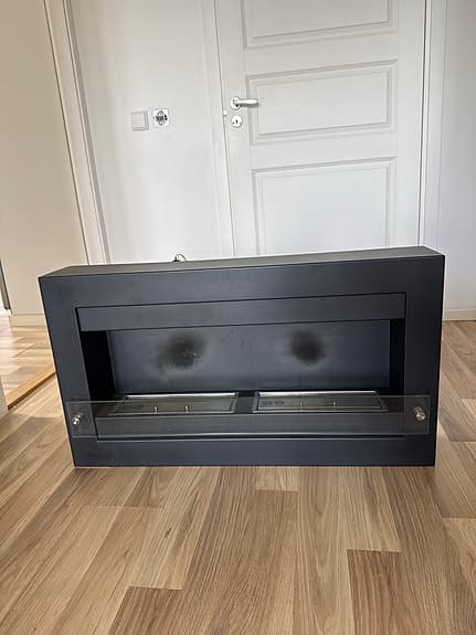 Svart etanolspis / väggmonterad kamin