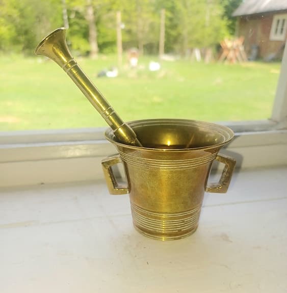 Vintage Retro mässings mortel med stöt