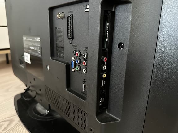 32" Philips TV