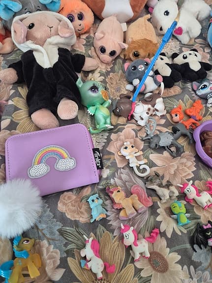 Squishmallows, my little pony och blandade leksaker.