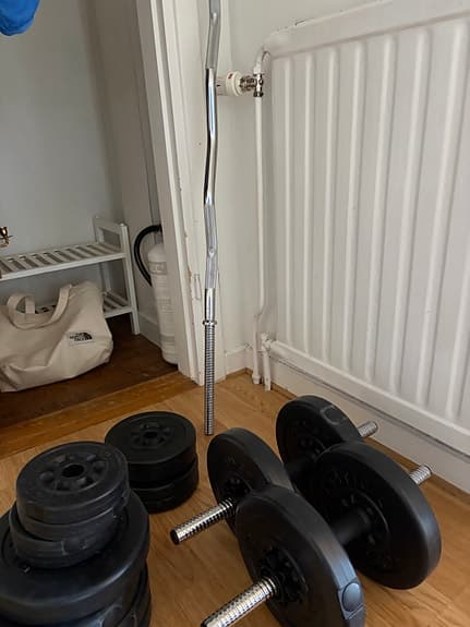Hantlar, vikter, curlstång