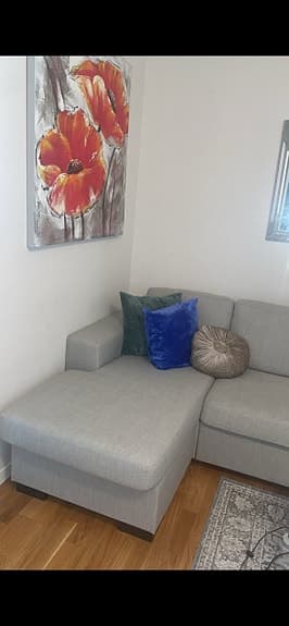 Soffa med schäslong vänster & divan höger
