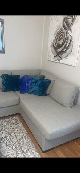 Soffa med schäslong vänster & divan höger