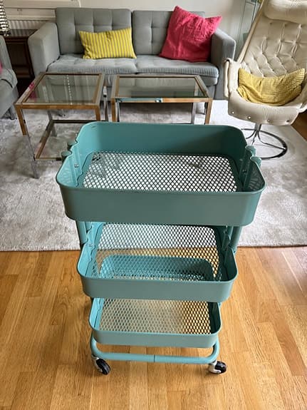 Turkos rullvagn, förvaringsvagn från IKEA i utgången färg