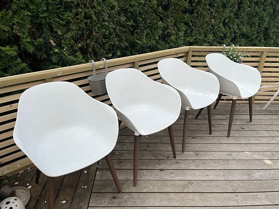 IKEA GRÖNSTA karmstolar vit för inom- och utomhusbruk