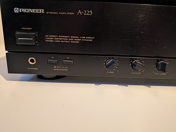 Pioneer A-223 stereo förstärkare svart