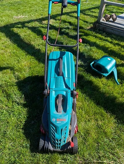 Bosch el-gräsklippare turkos (med sladd)