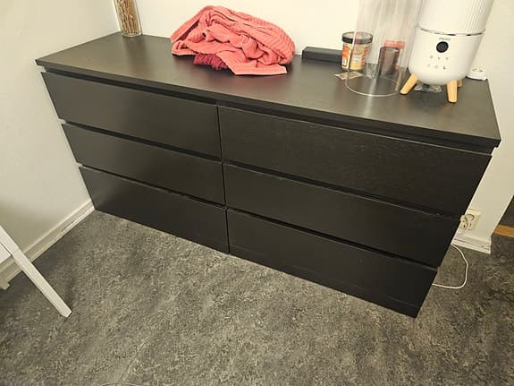 IKEA byrå med 6 lådor svart