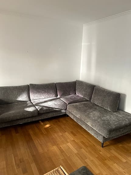 Saturday 2,5-sits soffa med divan höger