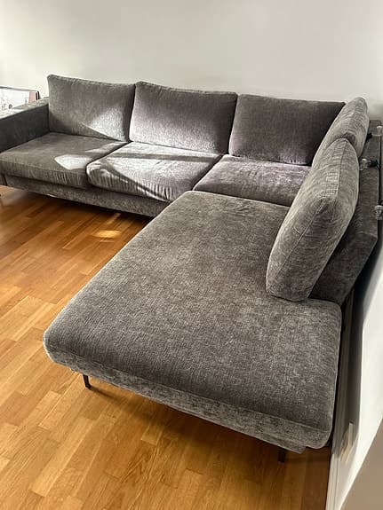 Saturday 2,5-sits soffa med divan höger