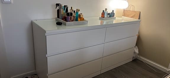 IKEA MALM BYRÅ