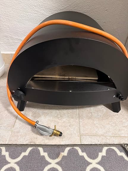 Bukom gasdriven pizzaugn svart