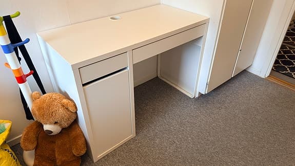 IKEA barn skrivbord och stol