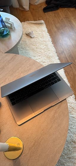 Apple MacBook Pro 13" bärbar dator grå