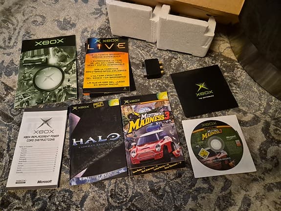 Xbox OG - Limited Edition Halo & Midtown Madness 3