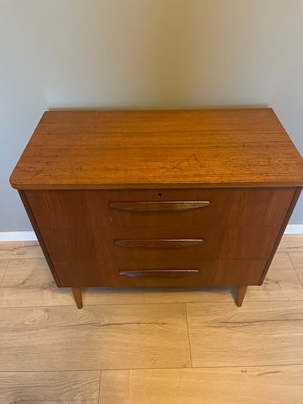 Teakbyrå Svensk Vintage